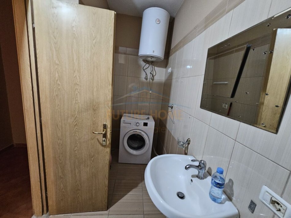 Tirane, shitet apartament 1+1+Ballkon Kati 7, 75 m² 160.000 € (Rruga e Elbasanit)