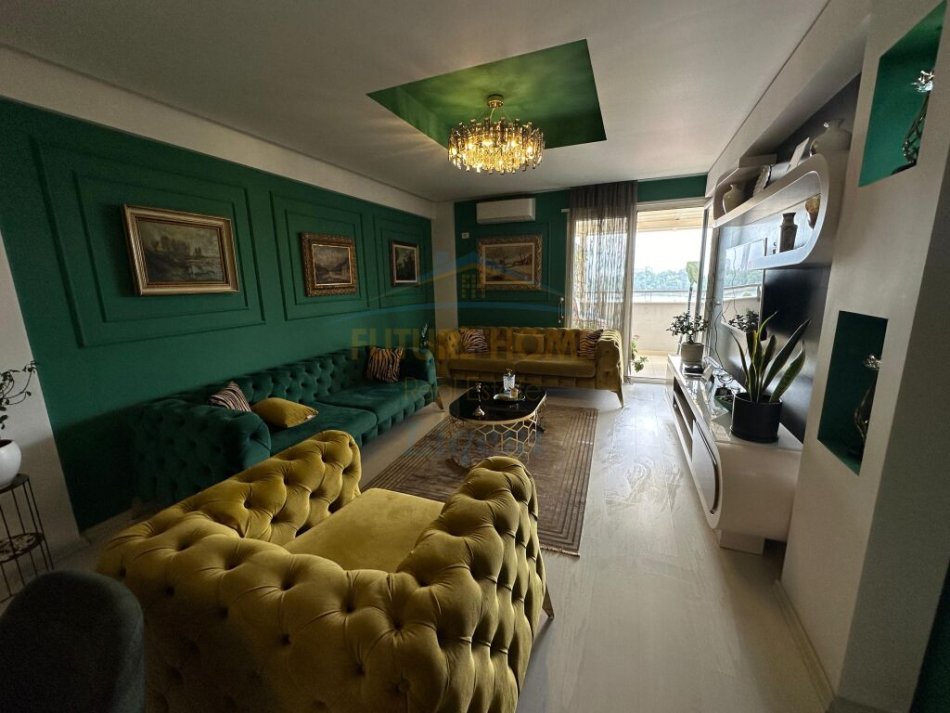 Tirane, shitet apartament 2+1 Kati 3, 90 m² 215.000 € (liqeni i thate)