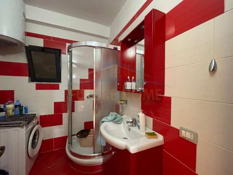 Tirane, shitet apartament 1+1 Kati 8, 60 m² 80.000 € (Fresk, Tiranë)