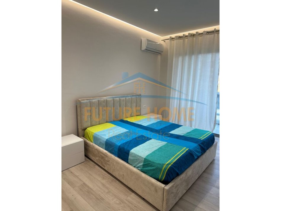 Tirane, jepet me qera apartament 1+1+Ballkon Kati 5, 66 m² 700 € (Kompleksi Dinamo)