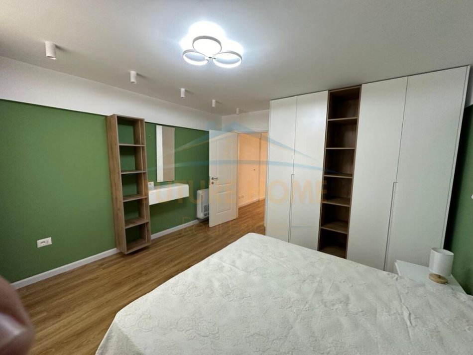Tirane, jepet me qera apartament 2+1 Kati 3, 110 m² 1.500 € (Qender)
