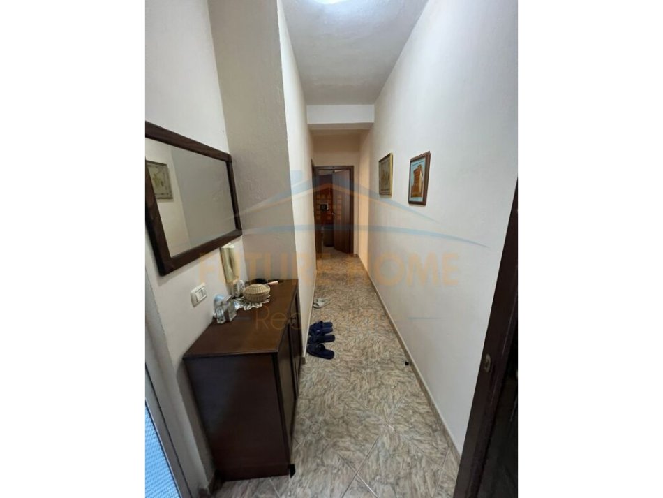 Durres, shitet apartament 1+1 Kati 6, 58 m² 68.500 € (prane shkolles Bajram Curri