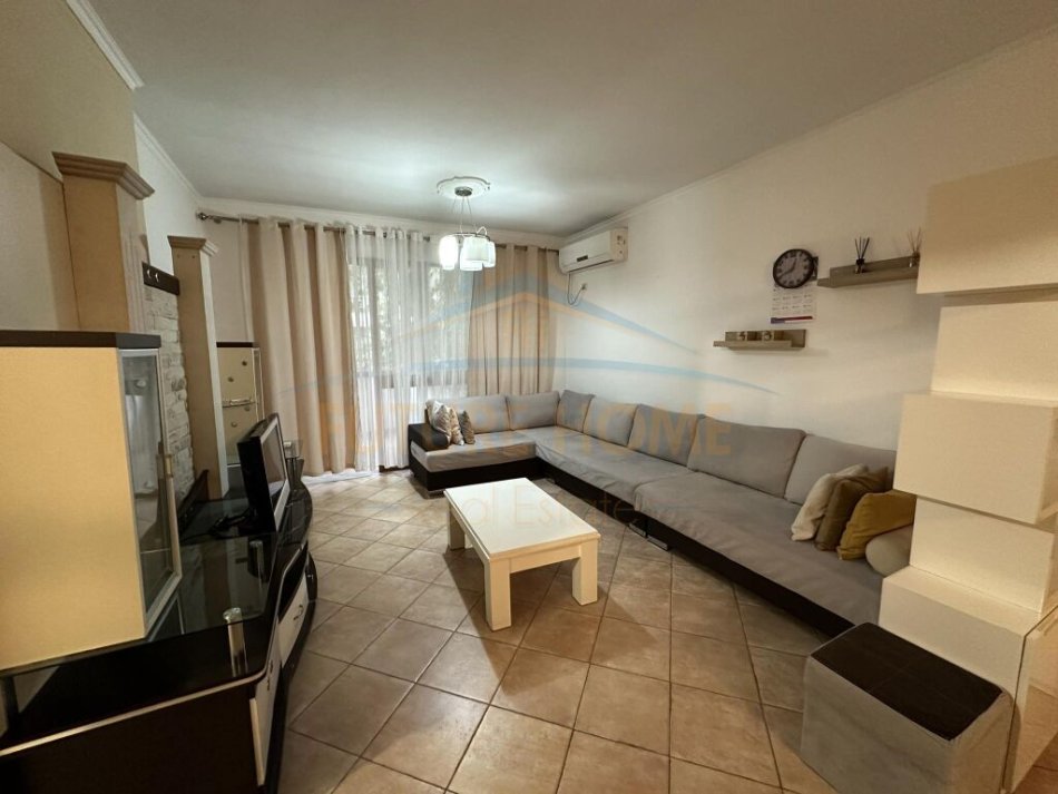 Tirane, Shitet,  Apartament 2+1+Ballkon Kati 1, 103 m² 120.000 € (Yzberisht)