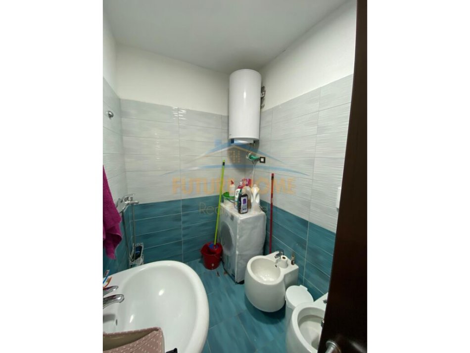 Tirane, shitet apartament 2+1+Ballkon Kati 3, 104 m² 170.000 € (SELITE)