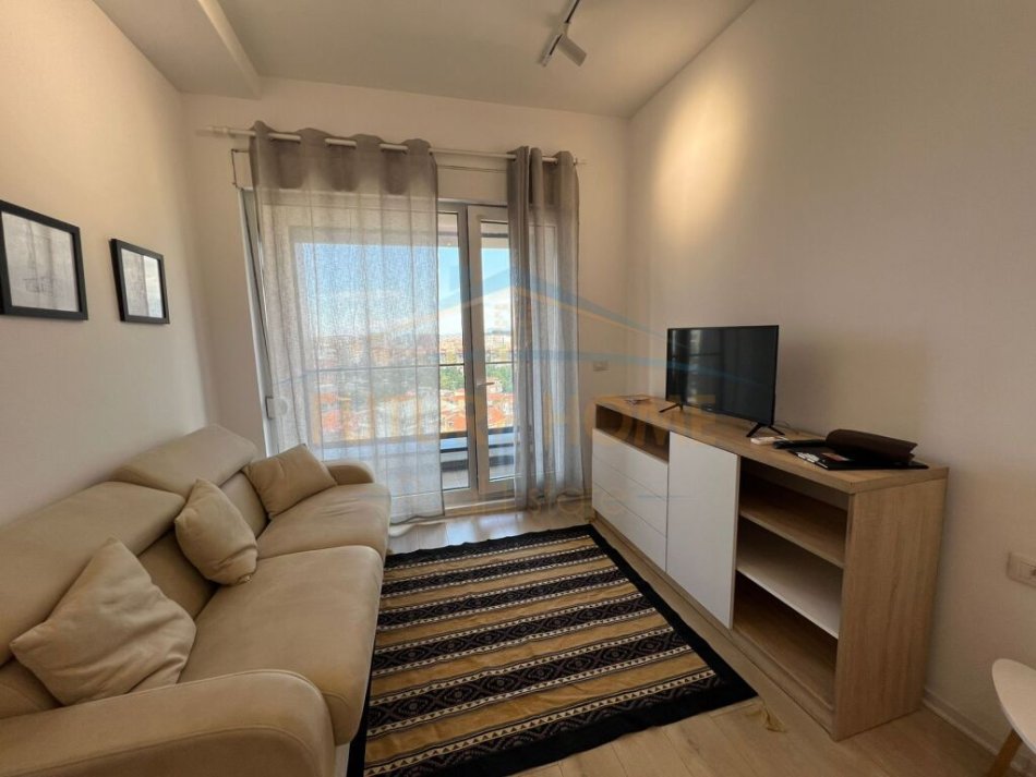 Tirane, shitet garsonier 1+1 Kati 10, 30 m² 78.000 € (21 Dhjetori)