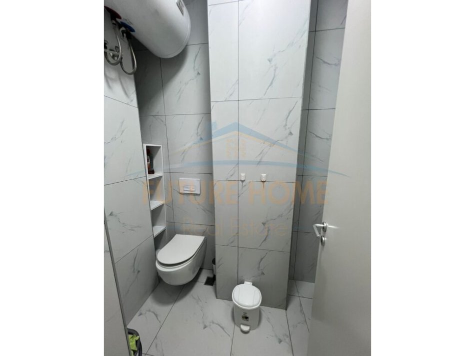 Tirane, shes apartament 1+1+Aneks+Ballkon Kati 10, 30 m² 78.000 € (KOMPLEKSI KONTAKT 21 DHJETORI)