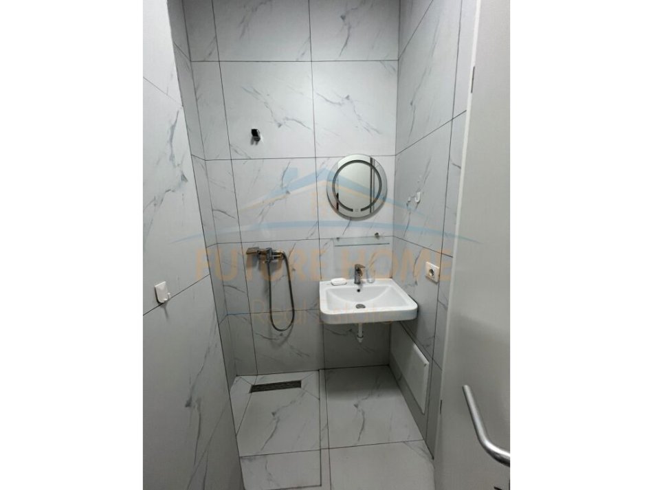 shitet vetem 1 dhome Kati 10, 30 m² 78.000 € (21 DHJETORI)