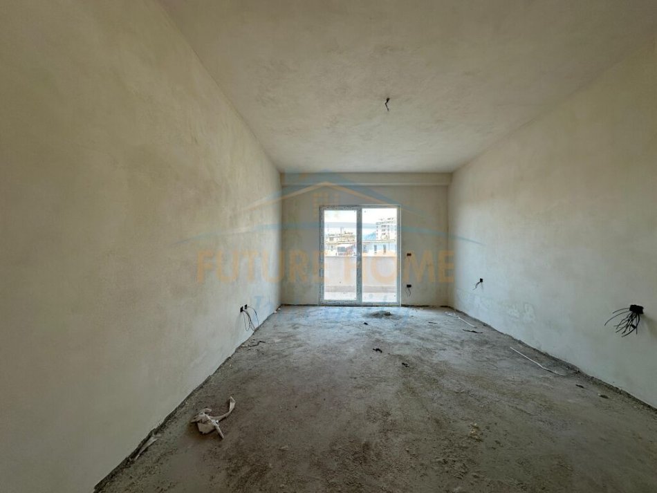Tirane, shitet apartament 2+1+Verandë Kati 3, 112 m² 150.000 € (Laprake, Rruga Dritan Hoxha)