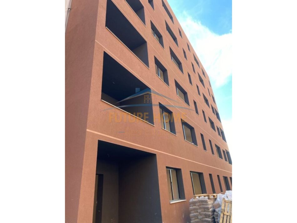 Tirane, shitet apartament 2+1+Aneks+Ballkon Kati 3, 123 m² 197.000 € (RRUGA ELBASANIT)