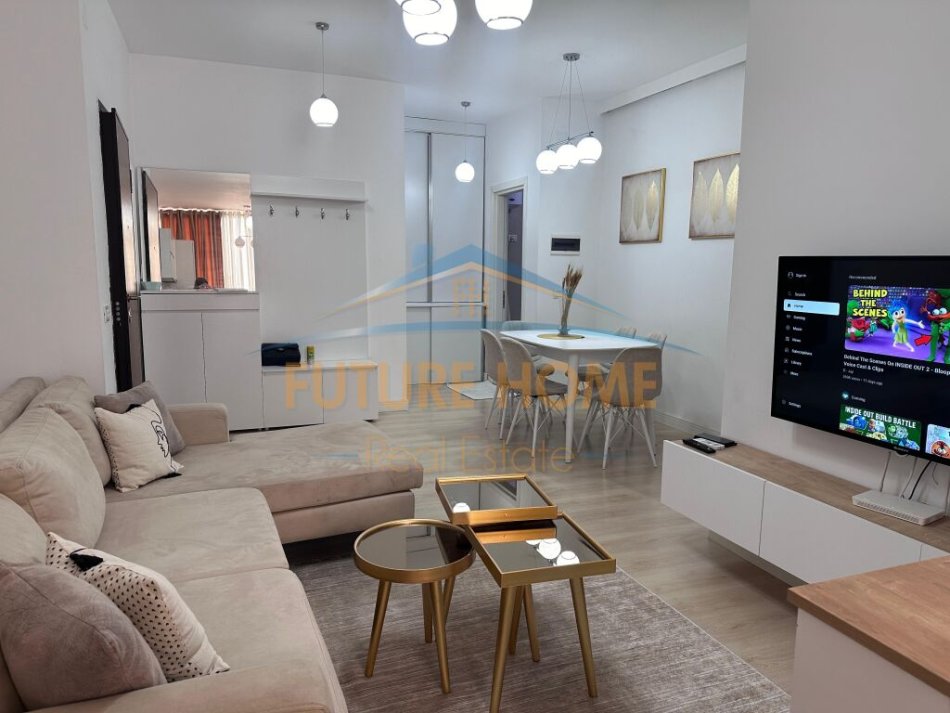 Tirane, jepet me qera apartament 2+1 Kati 3, 62 m² 450 € (Unaza e Re)