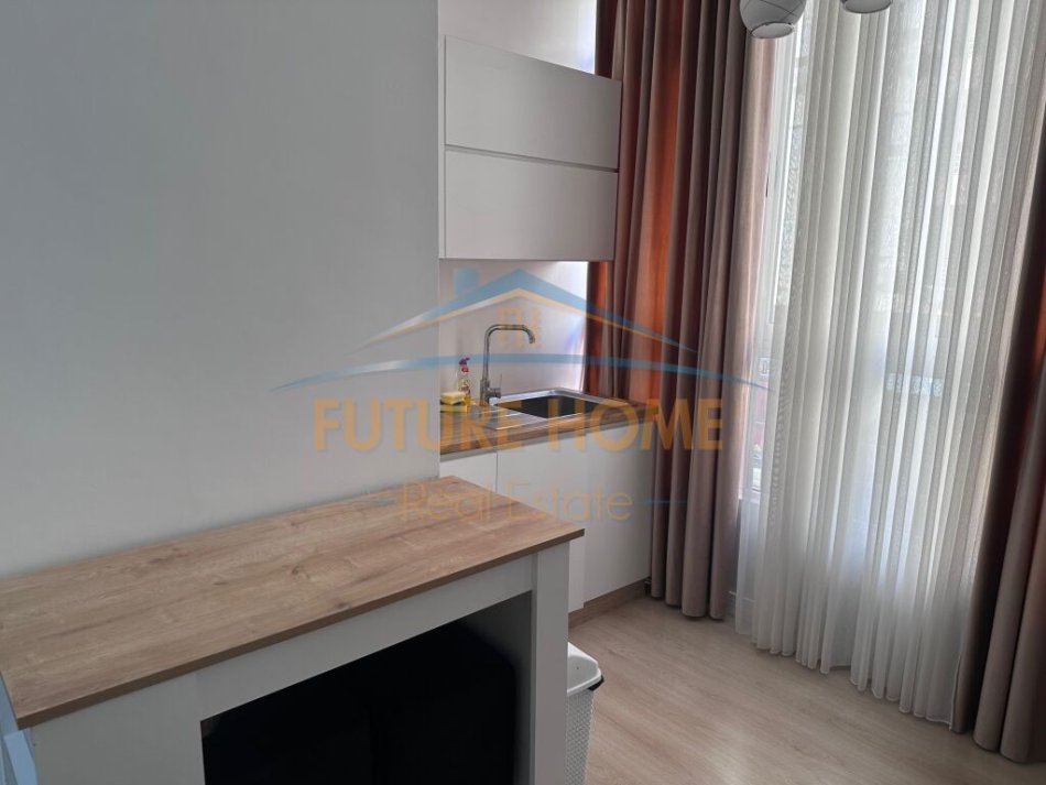 Tirane, jepet me qera apartament 2+1 Kati 3, 62 m² 450 € (Unaza e Re)