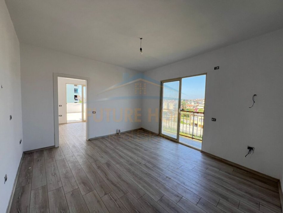 Durres, shitet apartament 1+1 Kati 3, 79 m² 79.000 € (Plazh Iliria, Durres)