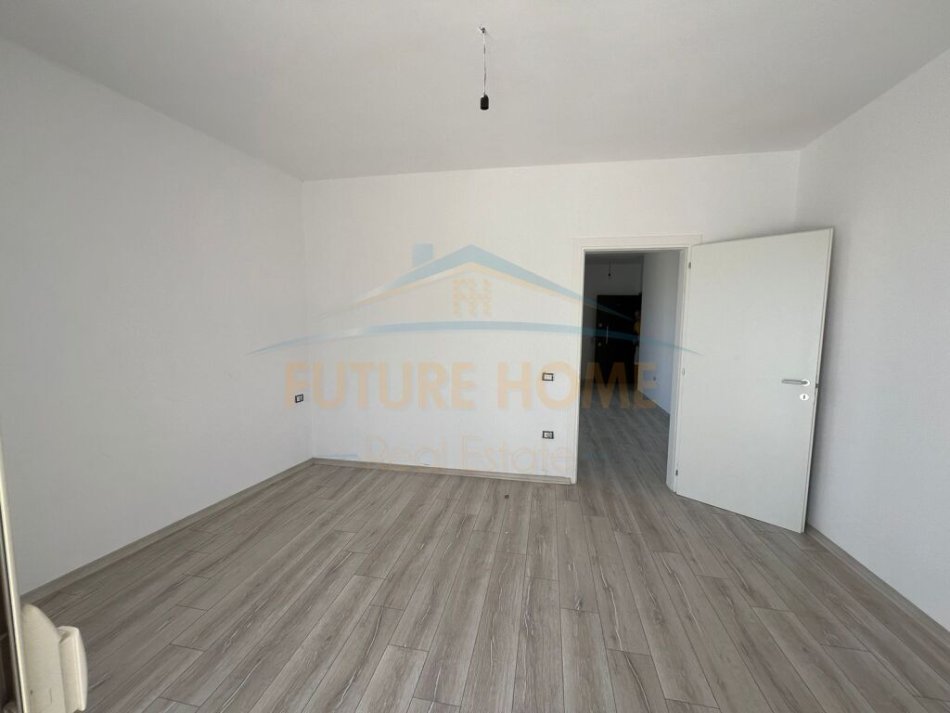 Durres, shitet apartament 1+1 Kati 3, 79 m² 79.000 € (Plazh Iliria, Durres)