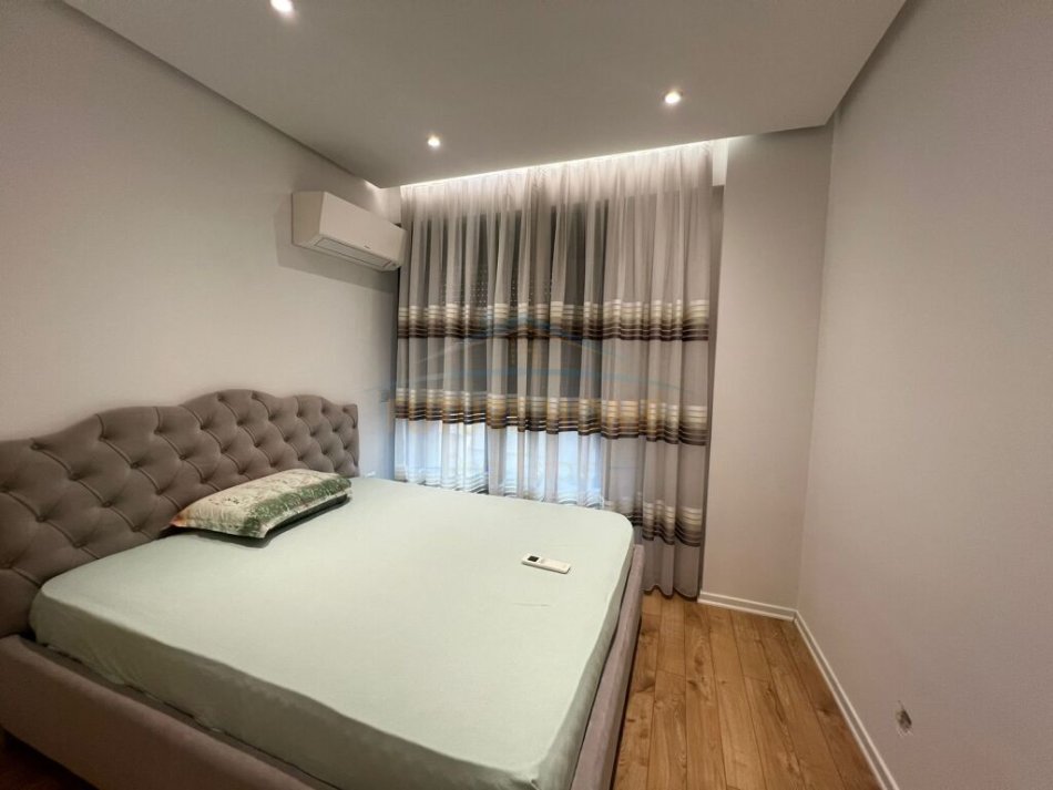 Shqiperi, jepet me qera apartament 1+1 Kati 4, 80 m² 700 € (Rruga e Dibrës Tiranë)