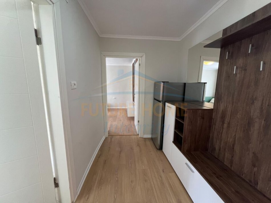 Tirane, jepet me qera apartament 1+1 Kati 3, 53 m² 400 € (FERIT XHAJKO)