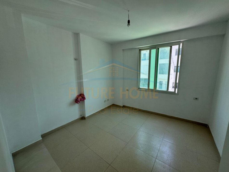 Durres, shes apartament 2+1 Kati 2, 74 m² 120.000 € (Golem, Durres)
