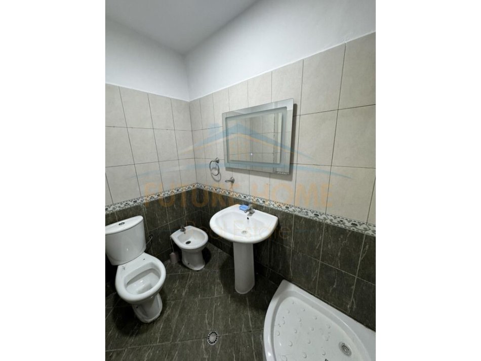 Tirane, shes 2+1+Ballkon Kati 7, 84 m² 119.000 € (RRUGA TEODOR KEKO . ASTIR)