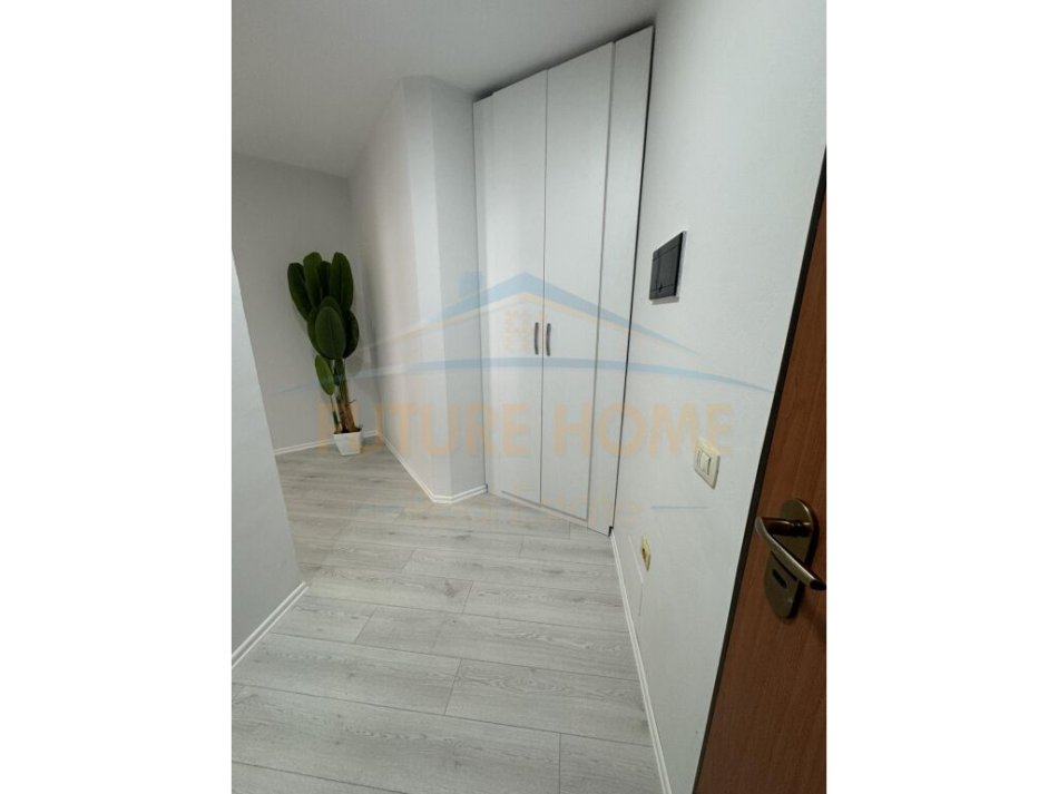 Tirane, shitet apartament 2+1+Ballkon Kati 7, 84 m² 119.000 € (Unaza e Re)