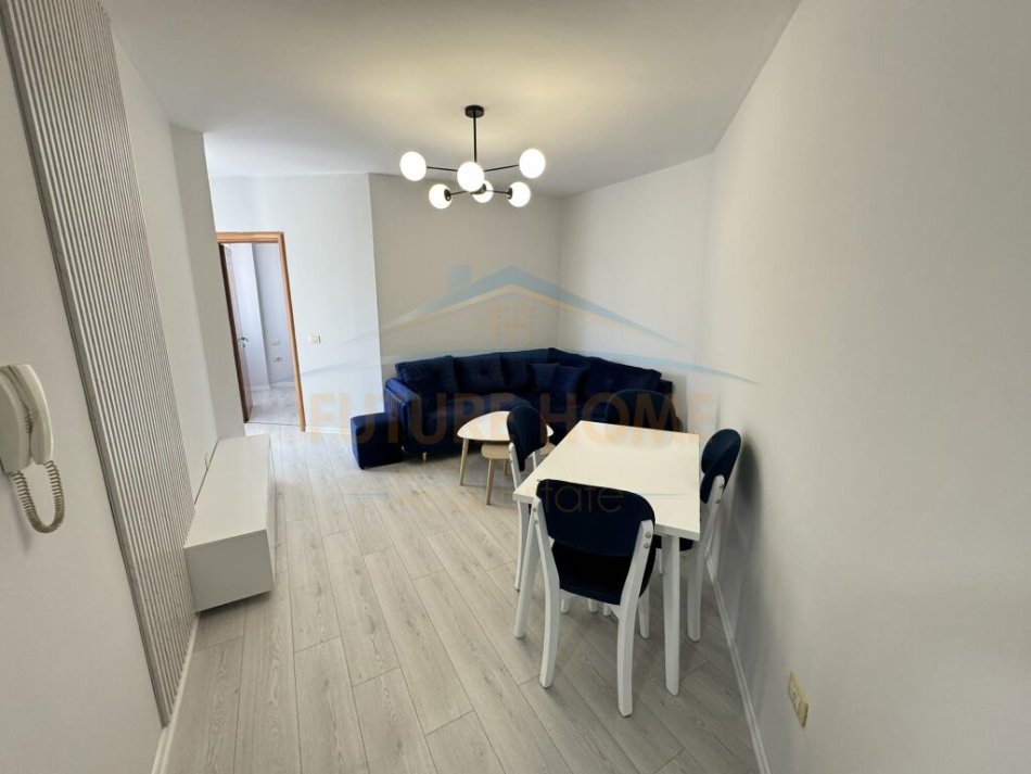 Tirane, shitet apartament 2+1 Kati 7, 84 m² 119.000 € (Unaza e Re)