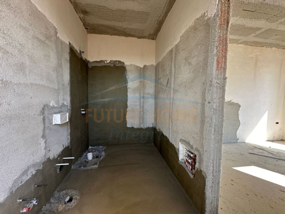 Tirane, shitet Vile 3 Katshe Kati 3, 514 m² 450.000 € (Secret Garden Teg)