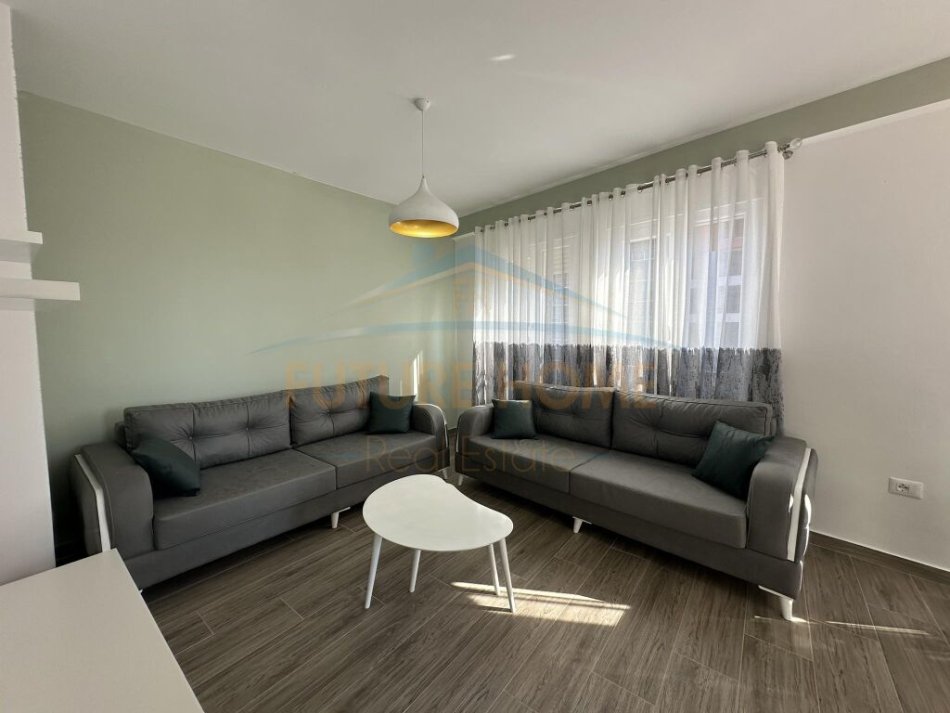 Tirane, shitet apartament 2+1 Kati 5, 96 m² (UNAZA E RE)