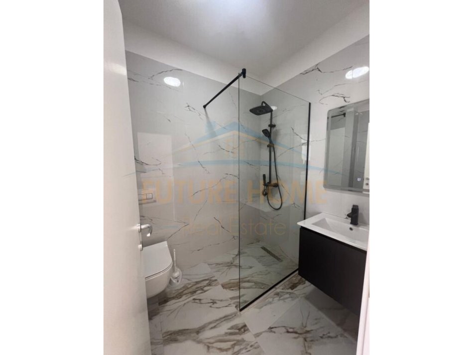 Durres, shitet apartament 1+1+Ballkon , 55 m² (Pavarsia)