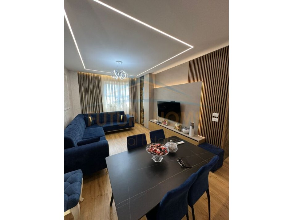 Tirane, shitet apartament 1+1 Kati 8, 65 m² 150.000 € (unaza e re)