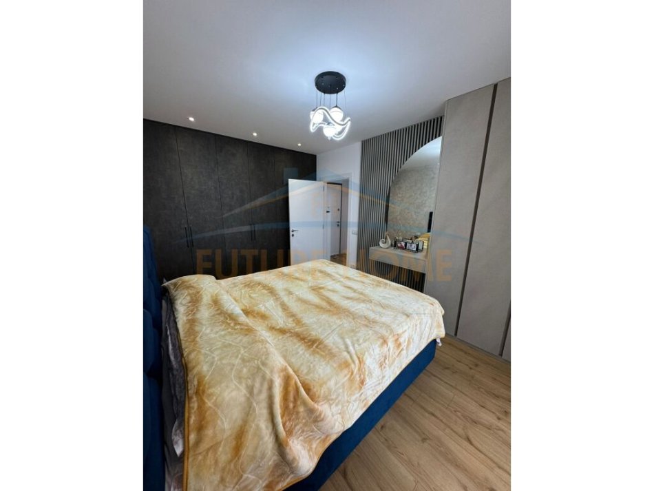 Tirane, shitet apartament 1+1 Kati 8, 65 m² 150.000 € (unaza e re)