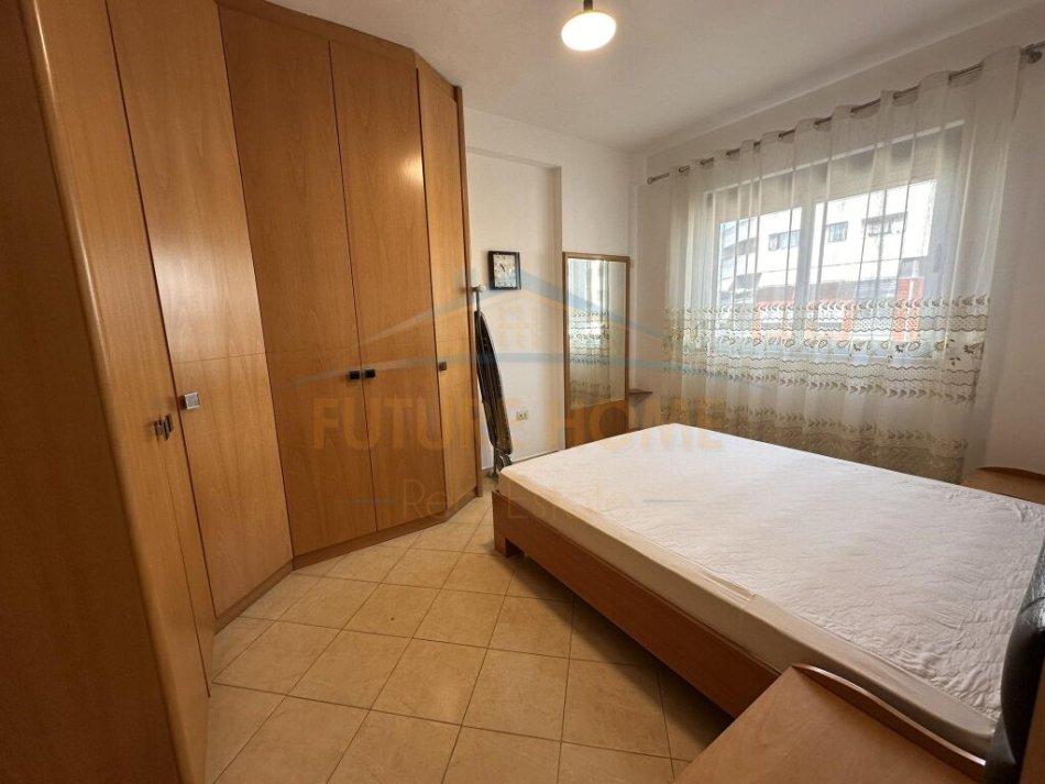Tirane, qera apartament 2+1 Kati 6, 95 m² (UNAZA E RE)