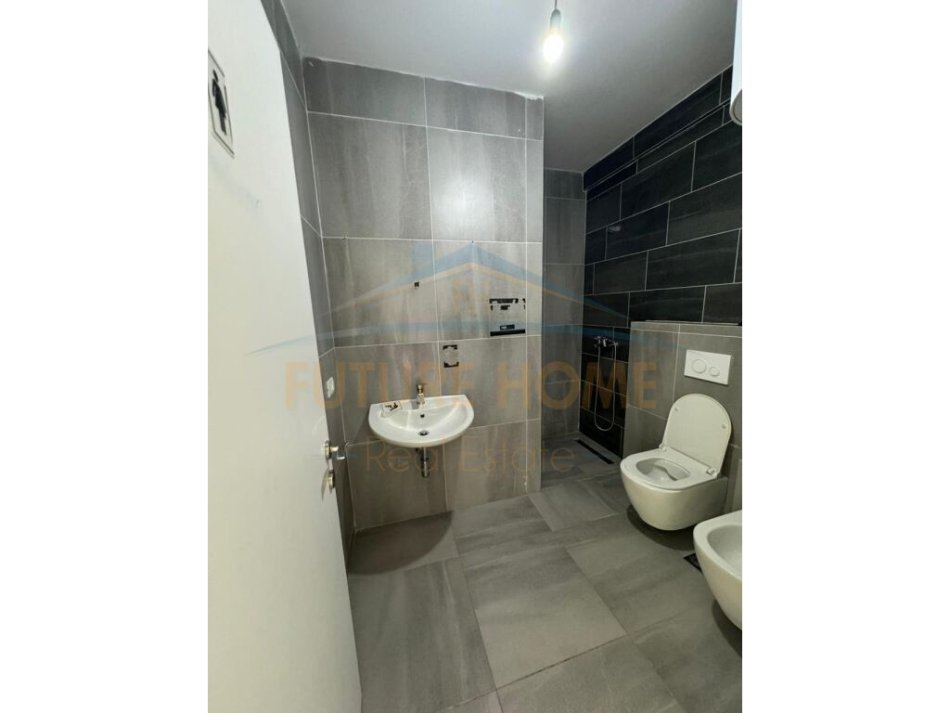 Qera,Apartament 2+1+2, Rezidenca Future Home, Unaza e re,Tirane UNA42625