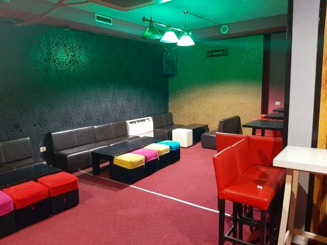 Tirane, jepet me qera ambjent biznesi Kati 1, 300 m² 2.500 Euro (Kamez)