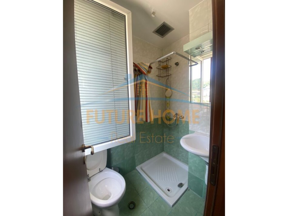 Tirane, shes apartament duplex 4+1+Ballkon Kati 4, 220 m² 282.000 € (Rezidenca Kodra e Diellit 1)