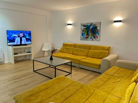 Tirane, shitet 2+1 Kati 2, 139 m² 275.000 € (Kopshti Botanik, Tirane, AREA42670)