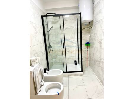 Tirane, shitet 2+1 Kati 2, 139 m² 275.000 € (Kopshti Botanik, Tirane, AREA42670)