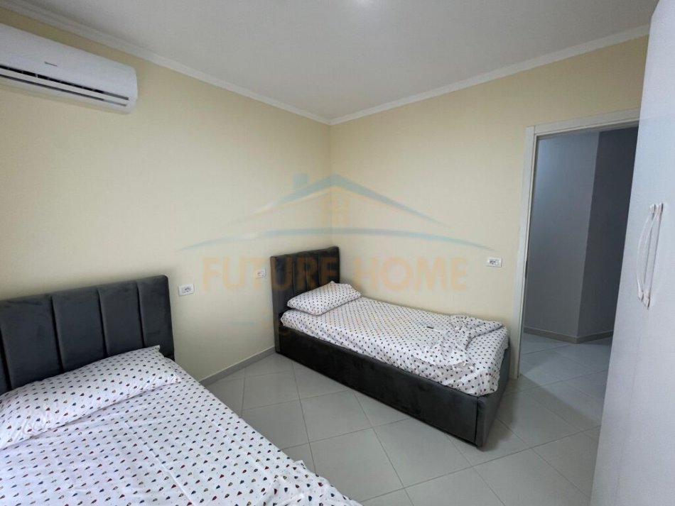 Tirane, jepet me qera 2+1+Ballkon Kati 5, 96 m² 750 € (Stacioni i trenit)