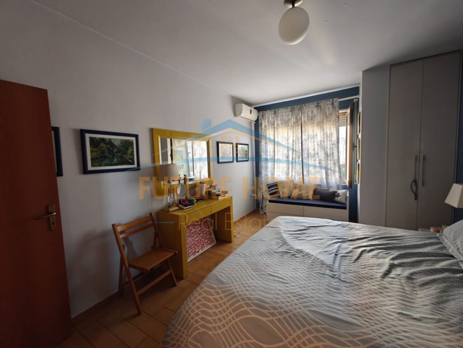 Tirane, jepet me qera apartament 2+1 Kati 5, 106 m² 1.000 € (RRUGA E KAVAJES)