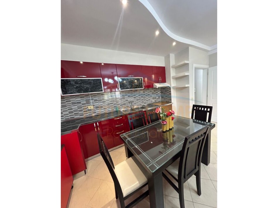 Tirane, shitet apartament 2+1 Kati 1, 108 m² 127.000 € (ALI DEMI)