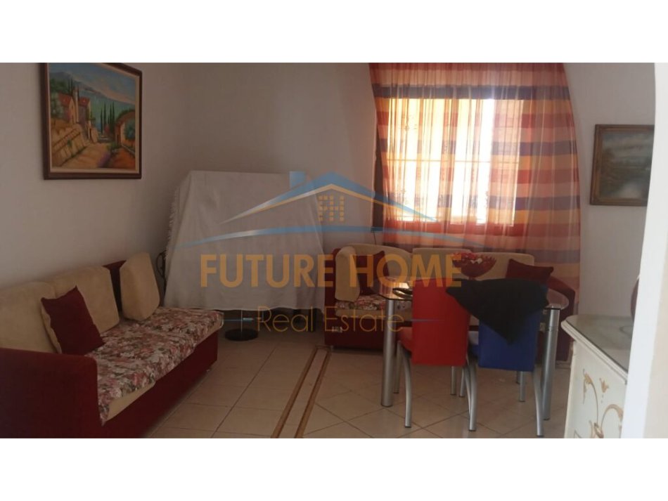 Tirane, shitet Vile 3+1+Ballkon Kati 0, 493 m² 270.000 € (PEZE E VOGEL)