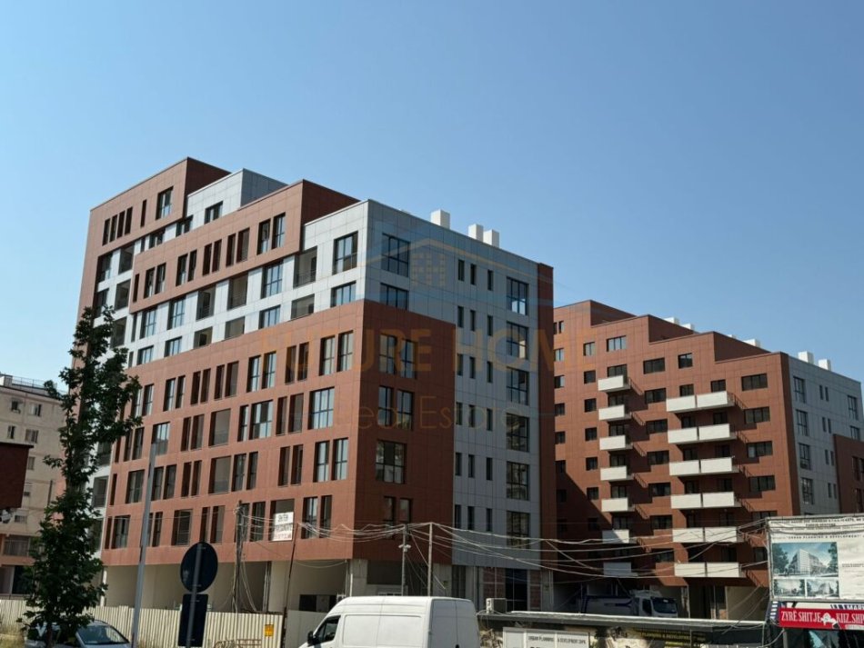 Tirane, shitet apartament 1+1 Kati 8, 80 m² 96.360 € (Unaza e Re)