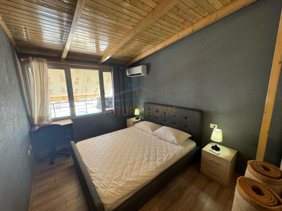 Tirane, jepet me qera apartament 2+1+Ballkon Kati 12, 95 m² 800 € (Margarita Tutulani)