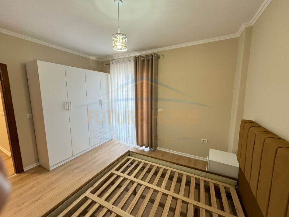 Tirane, shitet apartament 2+1 Kati 7, 102 m² 126.000 € (Unaza e Re)
