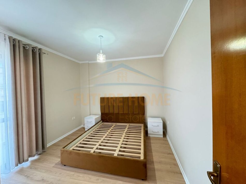 Tirane, shitet apartament 2+1 Kati 7, 102 m² 126.000 € (Unaza e Re)
