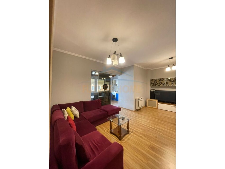 Tirane, shes apartament 1+1+Ballkon Kati 9, 72 m² 150.000 € (Rruga Merdar Shtylla)