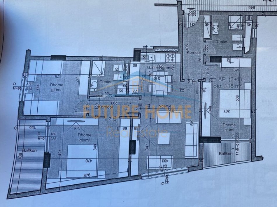 Tirane, jepet me qera apartament 3+1+Ballkon Kati 4, 137 m² 550 € (YZBERISHT)