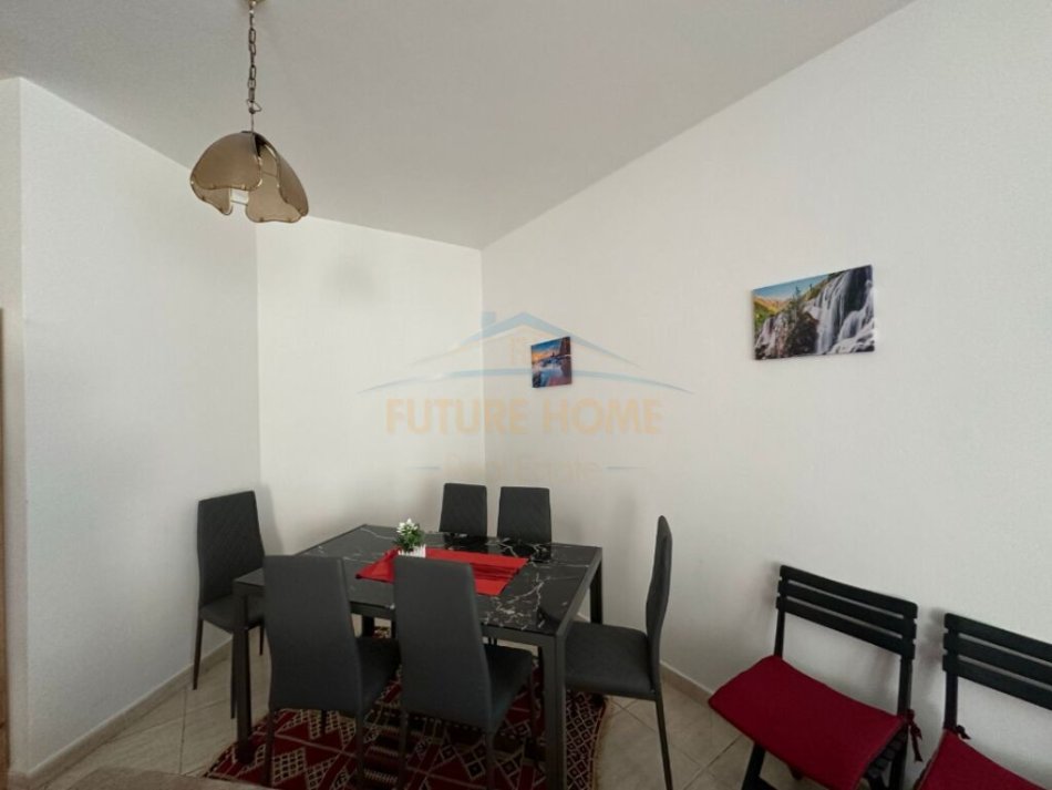 Tirane, shitet apartament 2+1+Ballkon Kati 8, 105 m² 210.000 € (Reshit Petrela)