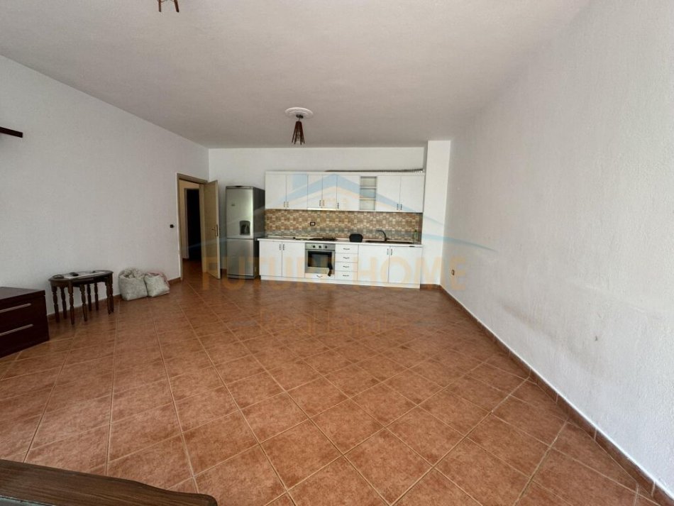 Tirane, shitet apartament 2+1 Kati 2, 112 m² 120.000 € (Yzberisht)