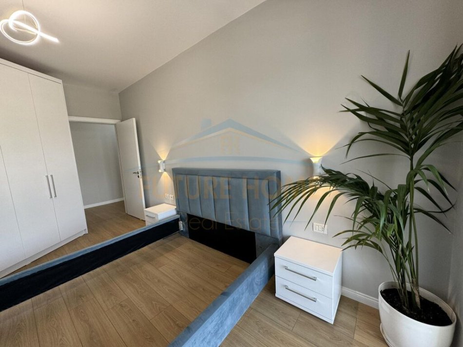 Tirane, shes apartament 2+1+Ballkon Kati 3, 88 m² 128.000 € (BULEVARDI MIGJENI . YZBERISHT)