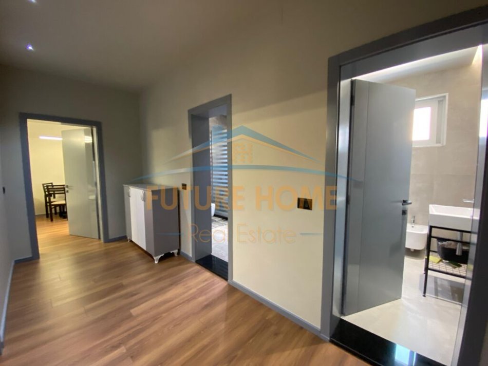Tirane, jepet me qera apartament 2+1 Kati 3, 60 m² 800 € (Komuna Parisit, Vasil Shanto)
