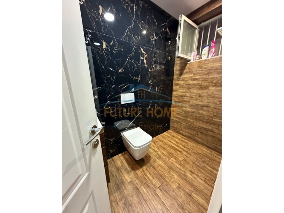 Tirane, shitet apartament 3+1+Ballkon Kati 1, 116 m² 180.000 € (KOPSHTI ZOOLOGJIK)