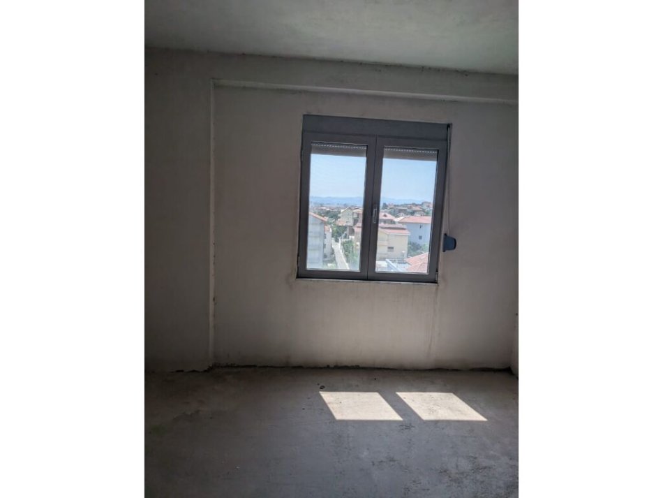 Tirane, shitet apartament 2+1+Ballkon Kati 4, 113 m² 105.000 € (Azem Galica,Babrru)